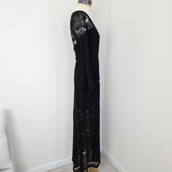 ASTRAS Black Lace Long Sleeves V Neck Maxi Dress Sz Small (620) - Picture 2 of 9